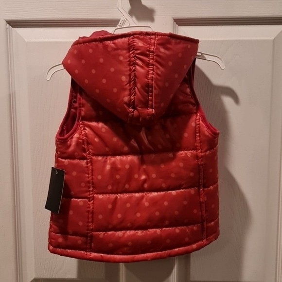 SOLD!! Toddler/girls Sz 6 DKNY Puffer Hooded Vest NWTs - Picture 6 of 6